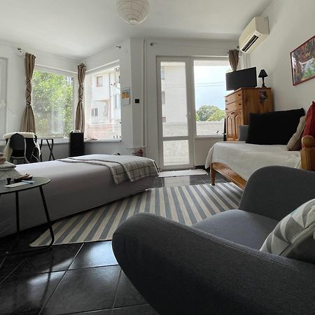 Modern Flat Near Downtown Plovdiv Leilighet Eksteriør bilde