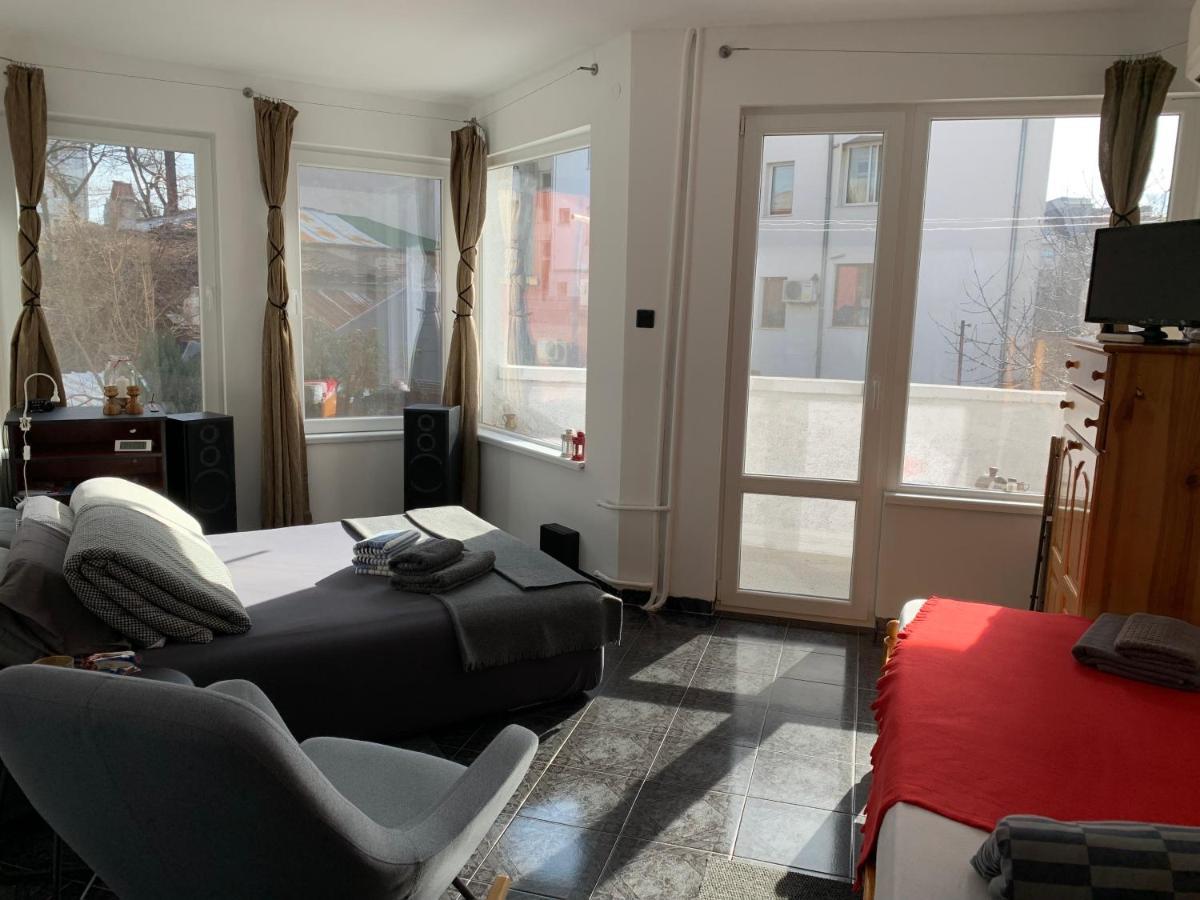 Modern Flat Near Downtown Plovdiv Leilighet Eksteriør bilde